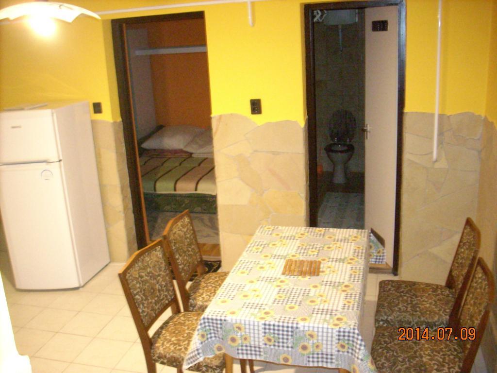 Kelemen Apartmanok Abádszalók Exterior foto